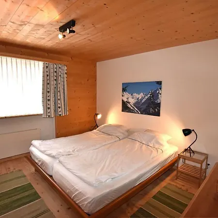 Apartment Monami Klosters, Bim Sportplatz *
